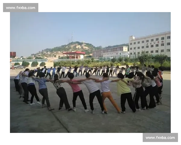 激情四溢的拉歌比赛点燃全场热情 展现团队合作与创意风采